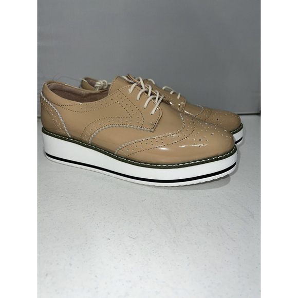 Dadawen NWT Beige Patent Wingtip Oxford Shoes Women’s Size 41 (9.5 US) - Picture 2 of 13